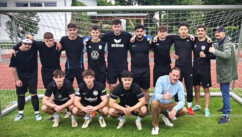 Das komplette Team der FOSBOS Obernburg 2025